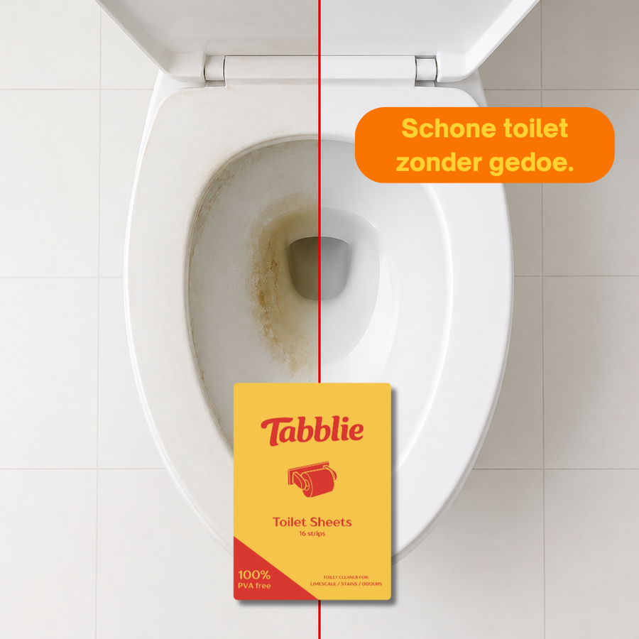 Voor en na: toiletpot half met aanslag, half schoon na een Tabblie toiletstrip