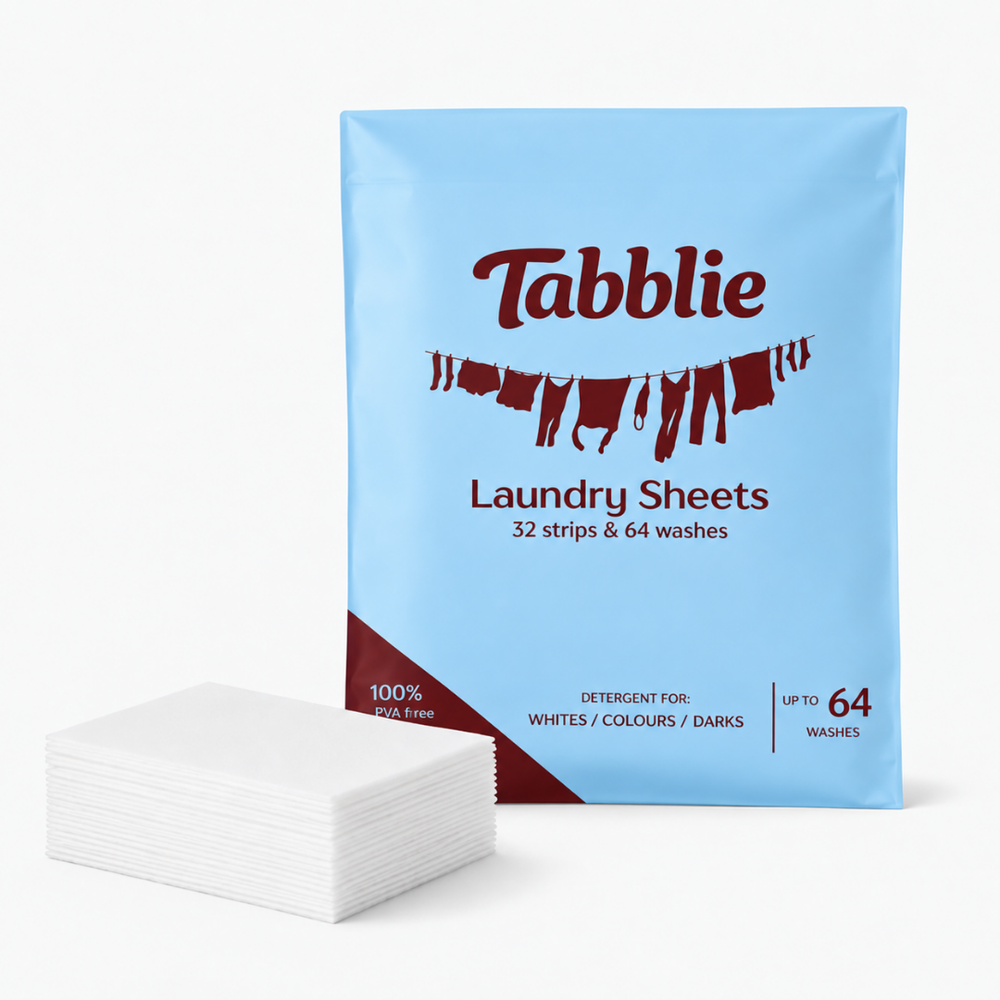 Pak Tabblie wasstrips met een stapel witte oplosbare wasstrips
