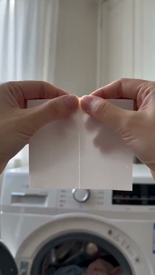 Tabblie wasstrip wordt doorgescheurd, als YouTube-video